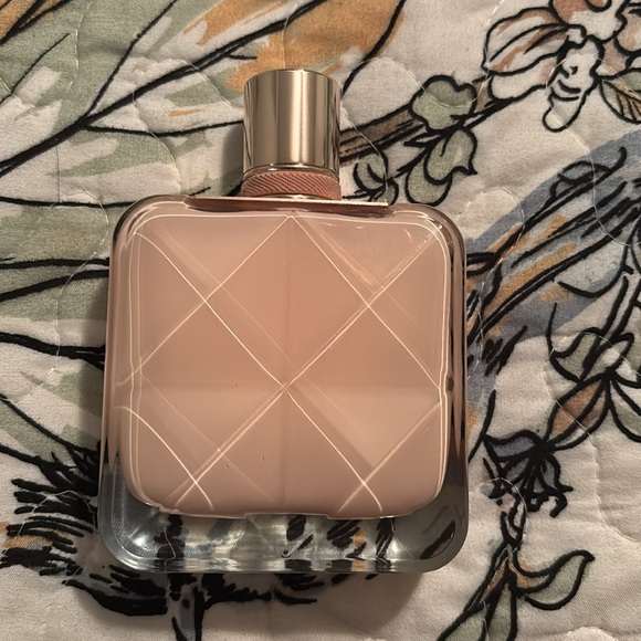 Givenchy Prefume - Picture 2 of 3